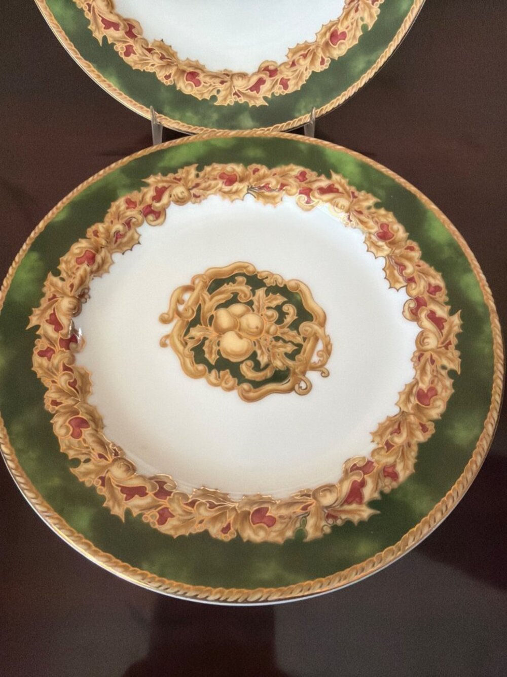 Set of 2 American Atelier Noel Salad Dessert Plates 8” Green Gold Red Holiday - Picture 4 of 9